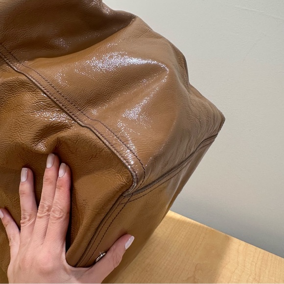 Yves Saint Laurent Patent Leather Large Downtown Tote Bag - Picture 9 of 16